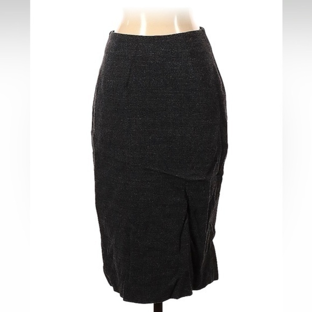 Theory
Size 2 Casual Skirt